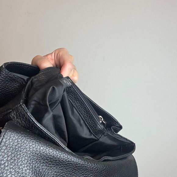 Guess Vintage Y2K Black Leather Shoulder Bag with Silver Hardware - Picture 6 of 6